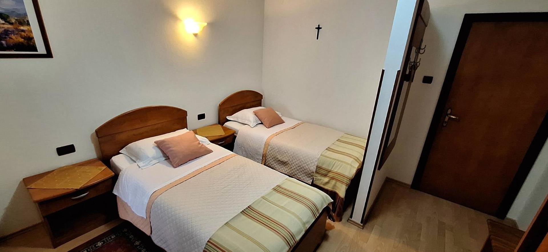 Apartments And Rooms Laura Pazin Εξωτερικό φωτογραφία