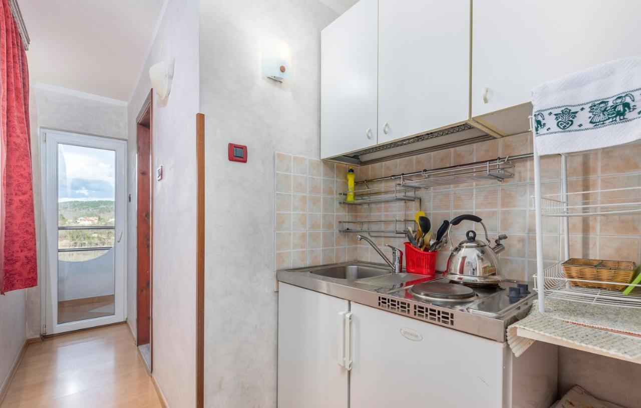 Apartments And Rooms Laura Pazin Εξωτερικό φωτογραφία